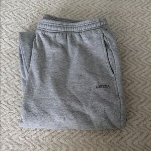 Aritzia sweatpants